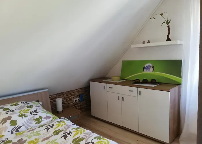 Kranich Im Eggetal * Preußisch Oldendorf