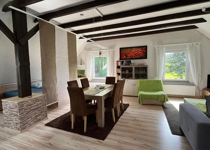 Kranich Im Eggetal アパート